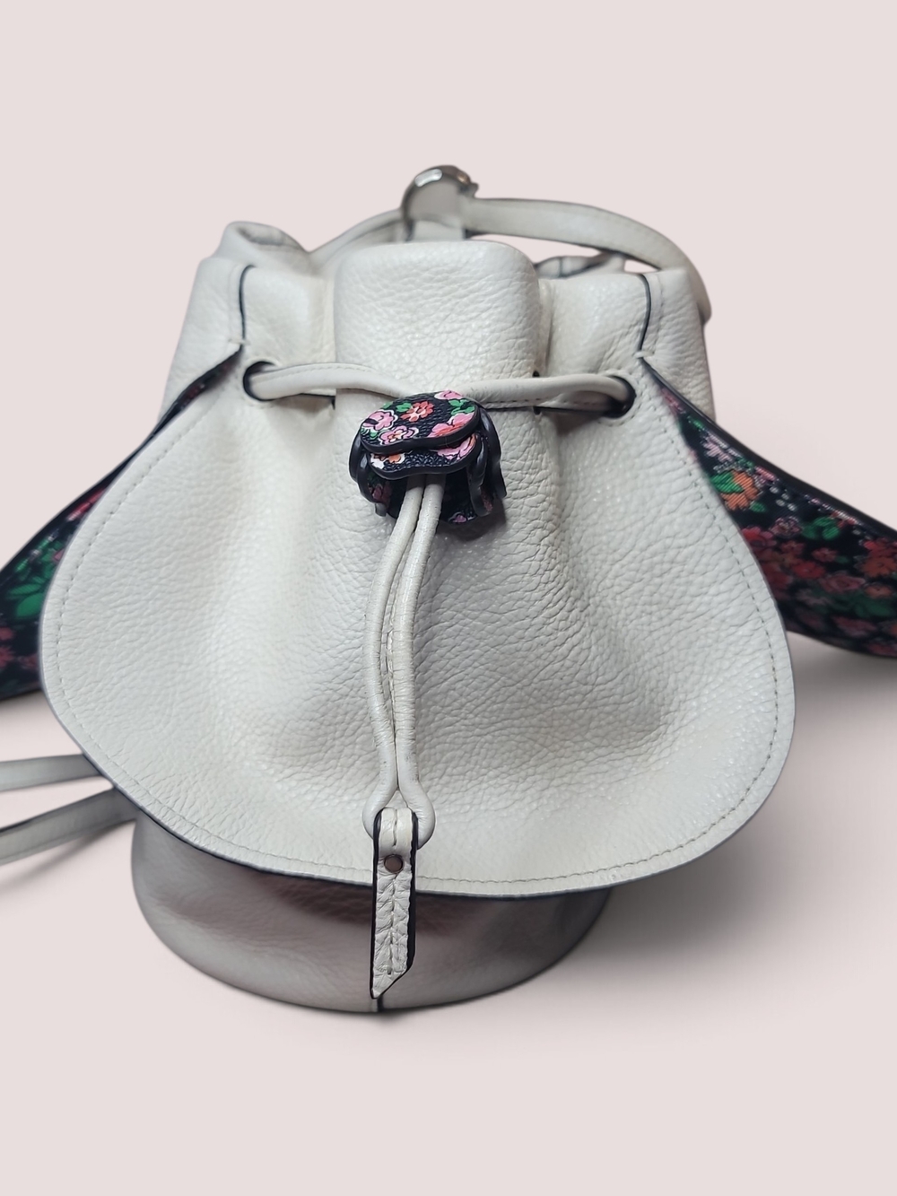 COACH Tea Rose Leather Drawstring Limited Edition Bucket Bag Good Condition 2016 - Picture 3 of 12